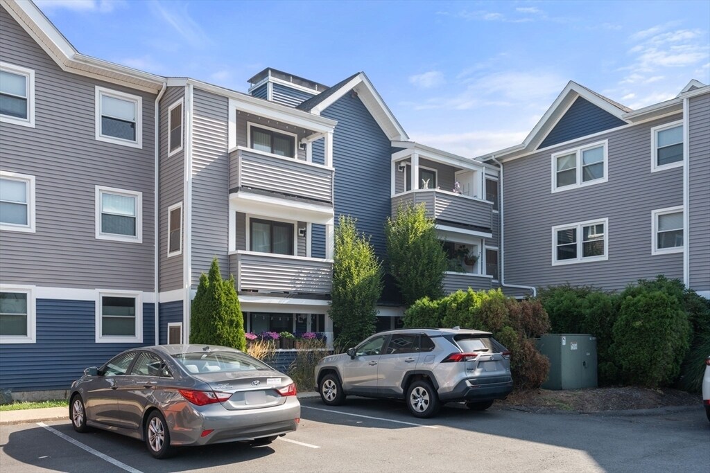 Building Photo - 1216 Vfw Pky