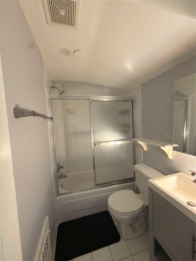 Building Photo - 49 Highland Ave