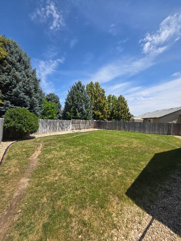 Building Photo - 8120 E Brandts Creek Way