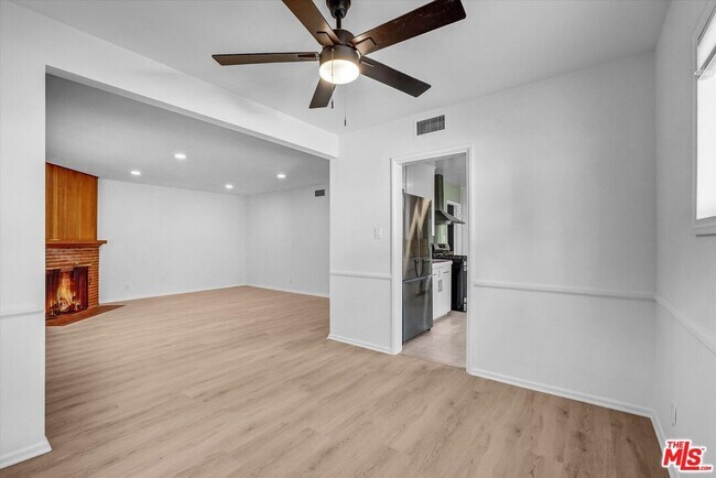 Building Photo - 7022 Cantaloupe Ave