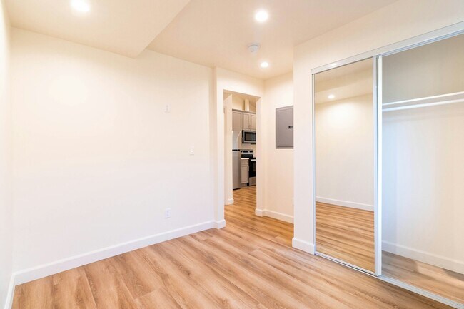 Building Photo - 8326 Beckford Ave