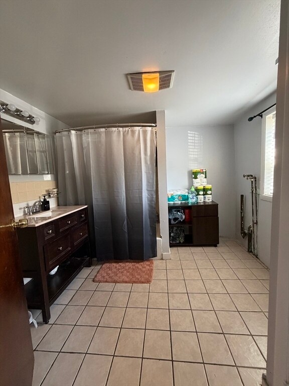 Building Photo - 34 Cross St