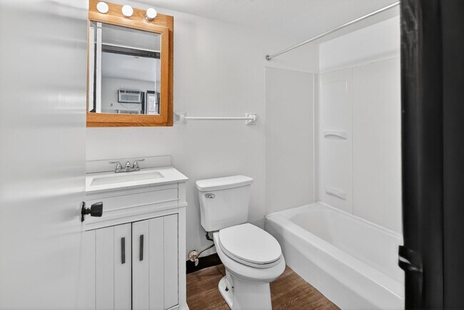 Building Photo - 3722 W Karstens Dr