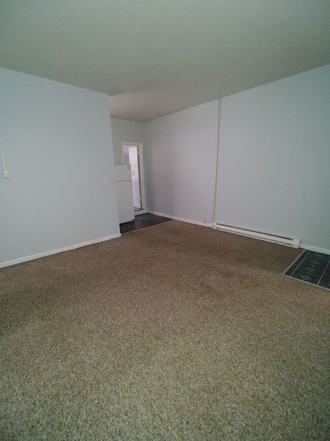 Building Photo - 911 N 9th St Rd