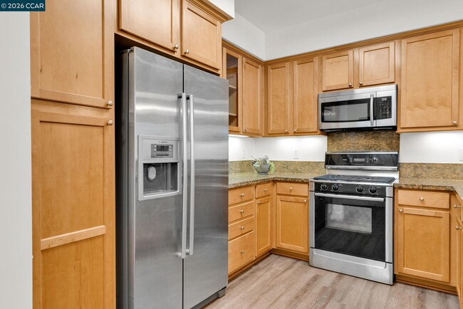 Building Photo - 1310 Creekside Dr