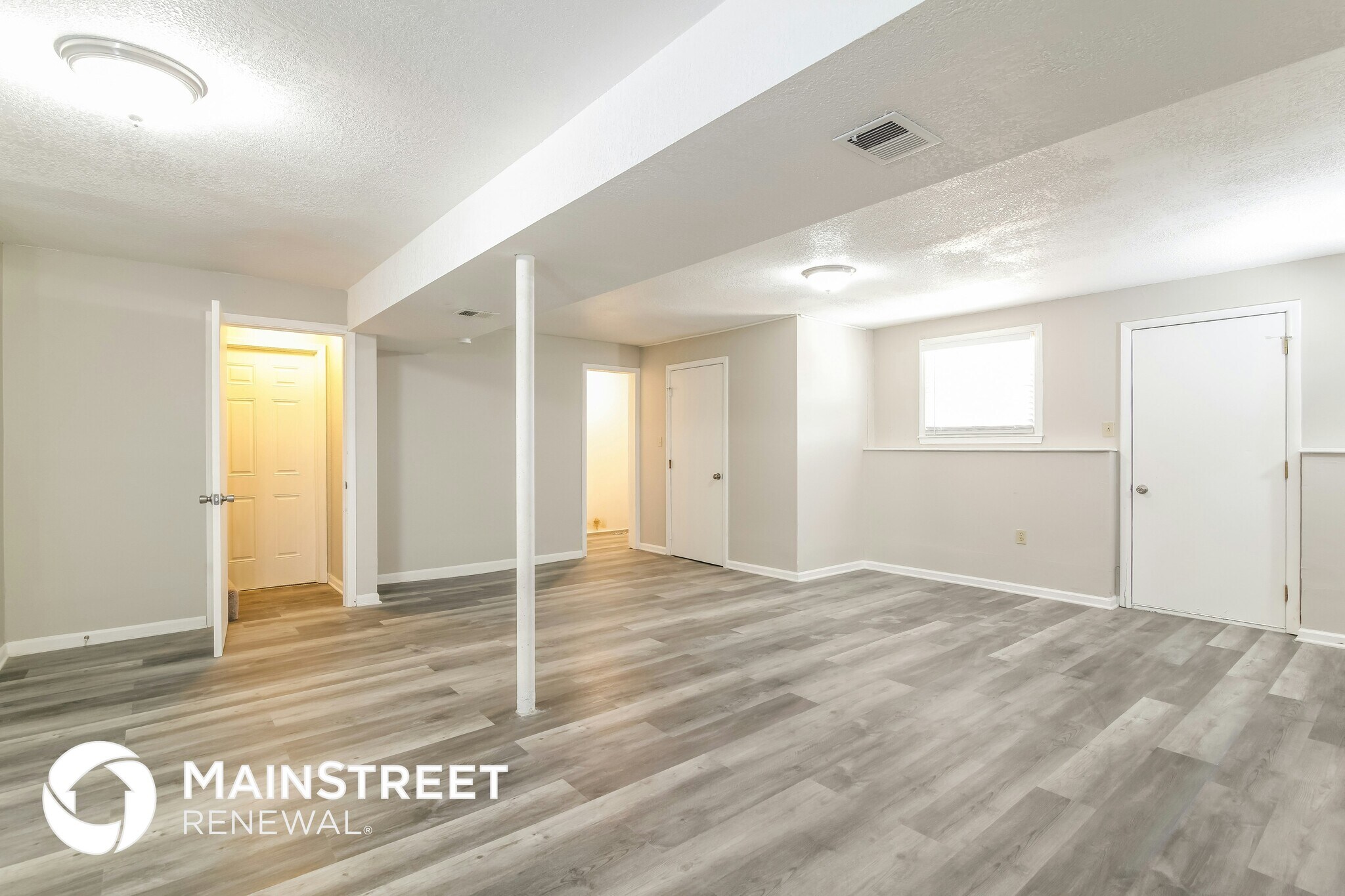 Building Photo - 612 Arena Dr