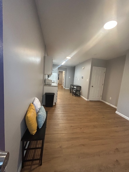 Primary Photo - 1508 McHenry St