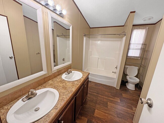 Building Photo - 7410 Palo Verde