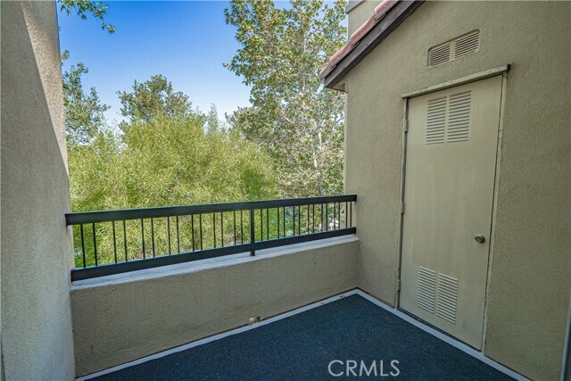Building Photo - 24595 Town Center Dr