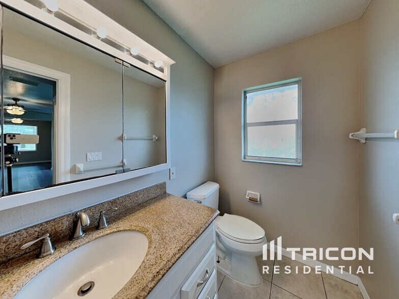 Building Photo - 99 Sandhurst Dr
