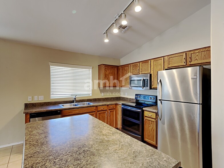 Building Photo - 14186 N Tonto Basin Ct