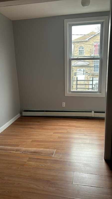 Building Photo - 803 S 16th St