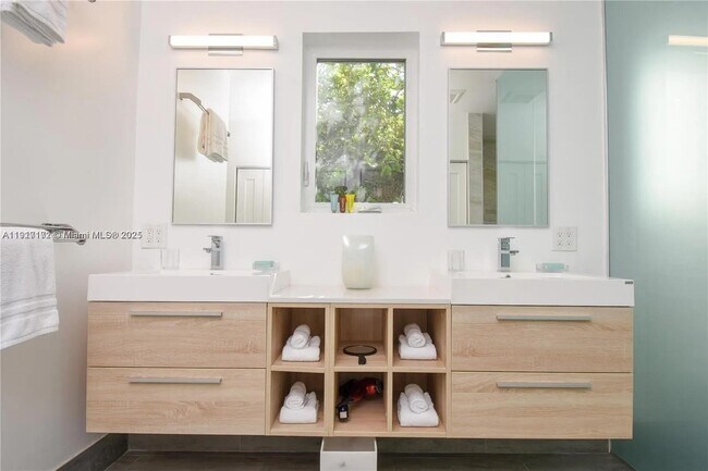 Building Photo - 641 86th St