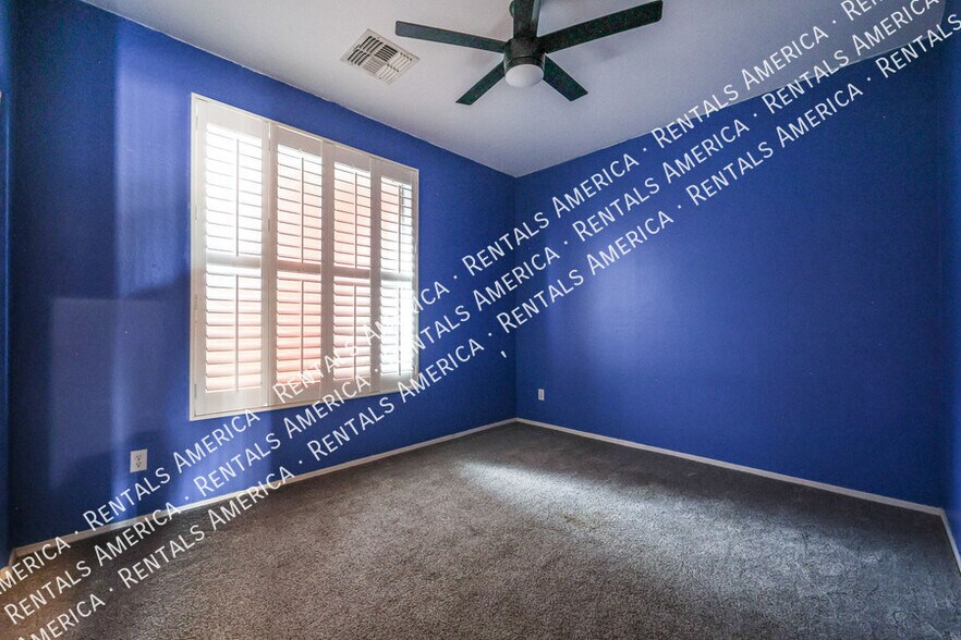 Building Photo - 21401 E Calle de Flores