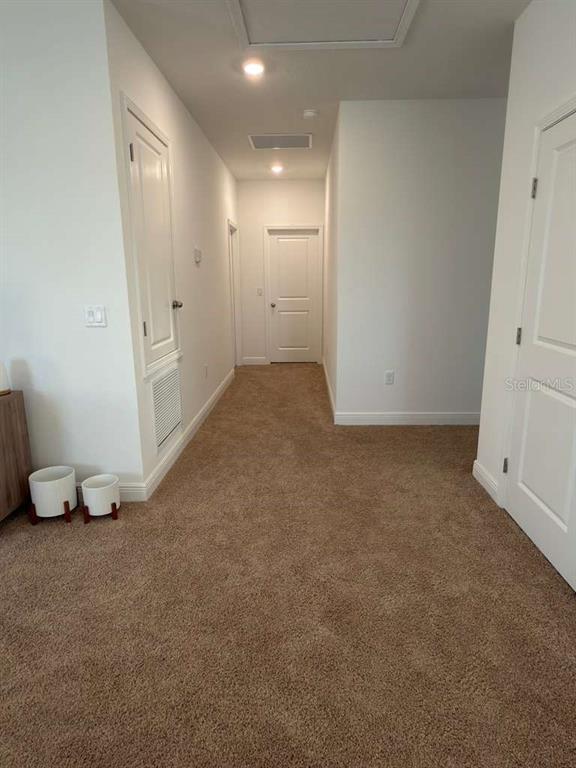 Building Photo - 1656 Pyramid Hl St