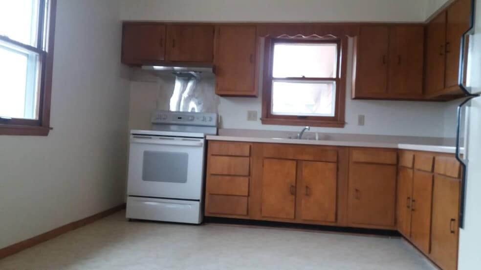 Kitchen - 21440 Jill Ct