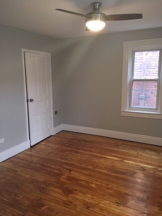 Building Photo - 6047 Stanton Ave