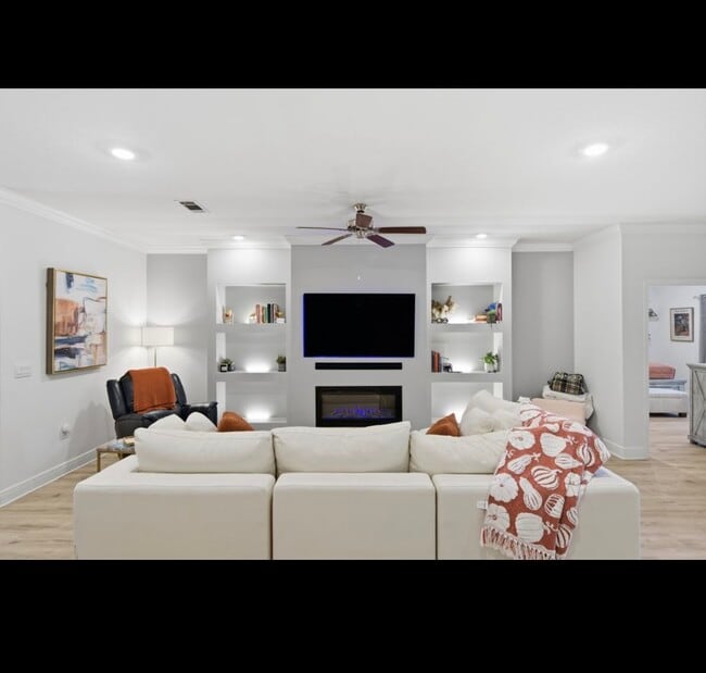 Building Photo - 195 Sea Eagle Ln