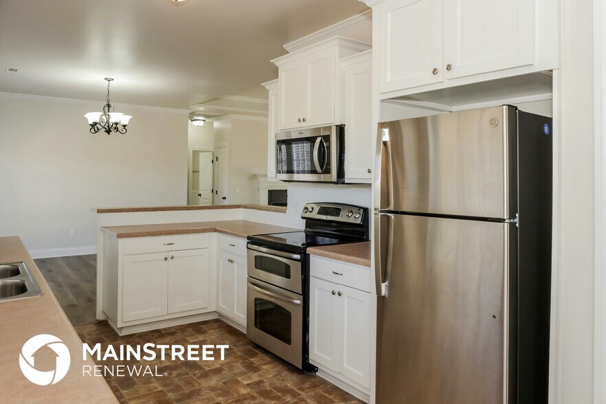 Building Photo - 115 Chapel Creek Dr