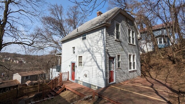 Primary Photo - 1401 Nobles Ln