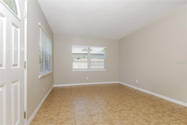 Building Photo - 4601 W Paxton Ave