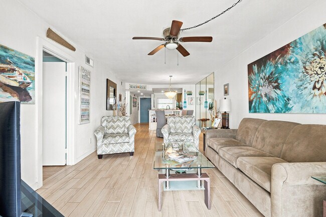 Building Photo - 10310 S Ocean Dr