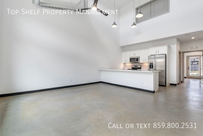 Building Photo - Beautiful New Construction !