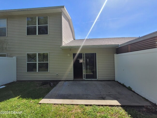 Building Photo - 1018 Grand Hickory Cir