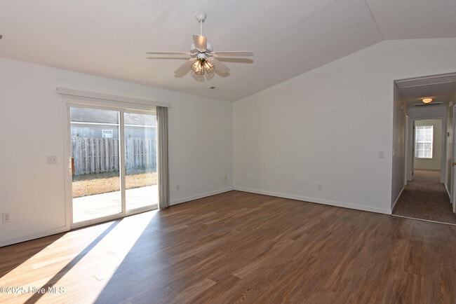 Building Photo - 309 Bridgeton Ct