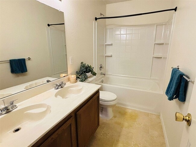 Building Photo - 16133 Windsong Ct