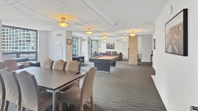 Building Photo - 440 N Wabash Ave