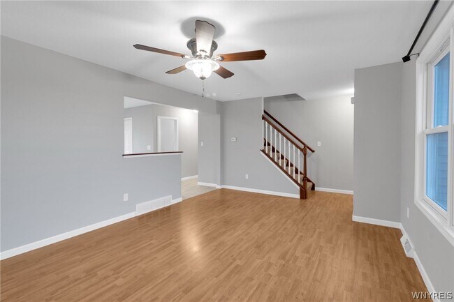 Building Photo - 940 Reserve Rd