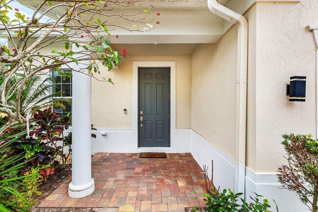 Building Photo - 9460 Wrangler Dr