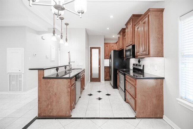 Building Photo - 13165 Snow Ln