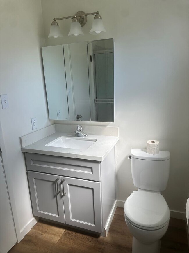 Building Photo - Derby Street Apartments LLC