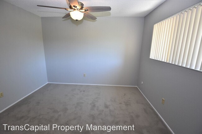 Building Photo - 8867 Salmon Falls Dr
