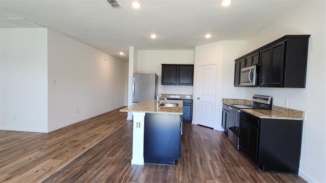 Building Photo - 1824 Wolf Run