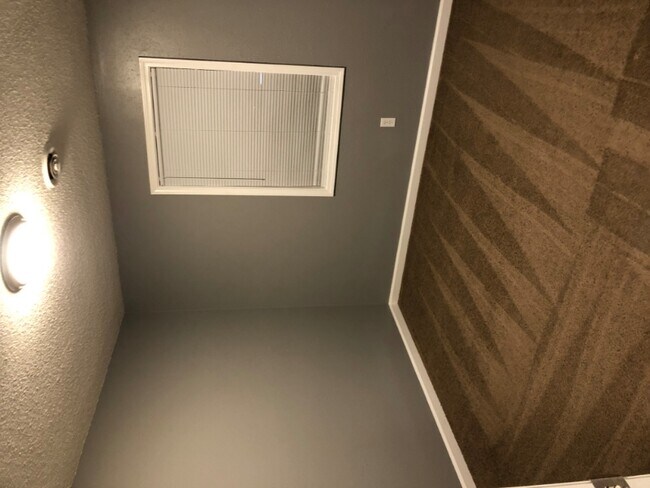 Building Photo - 3108 N 51st Terrace