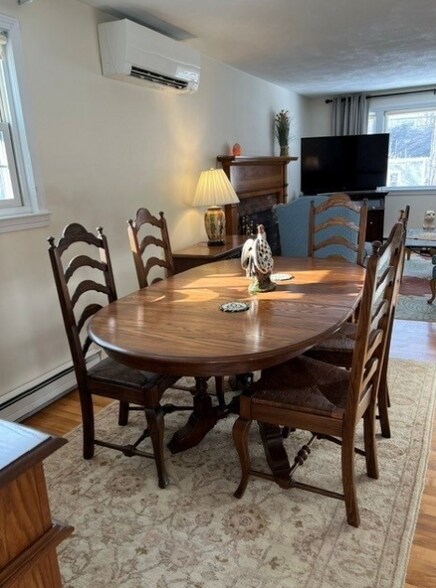 Building Photo - 438 Old Bedford Rd