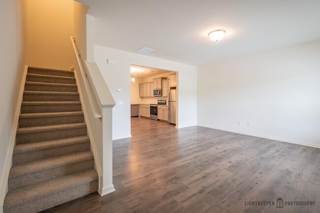 Building Photo - 215 Banbury Ln