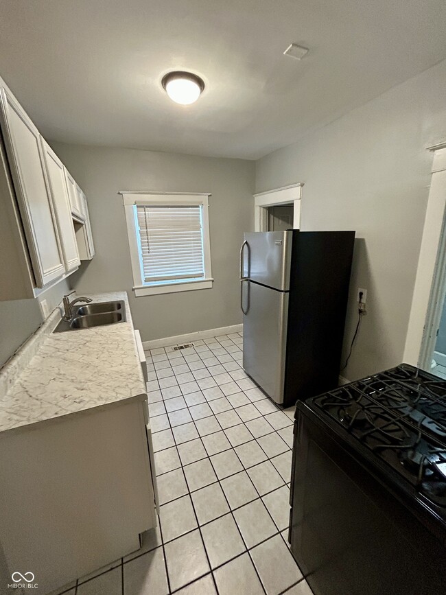 Building Photo - 2821 N New Jersey St