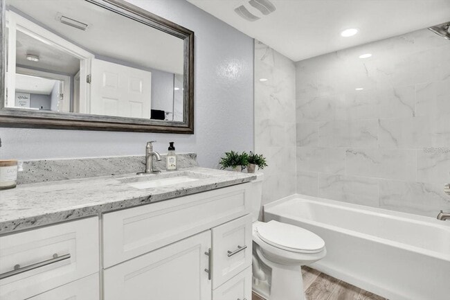 Building Photo - 6290 92nd Pl N