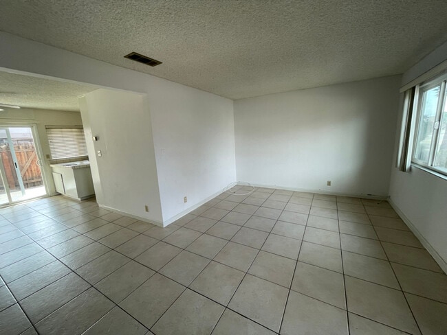 Building Photo - 1402 Jacqueline Pl