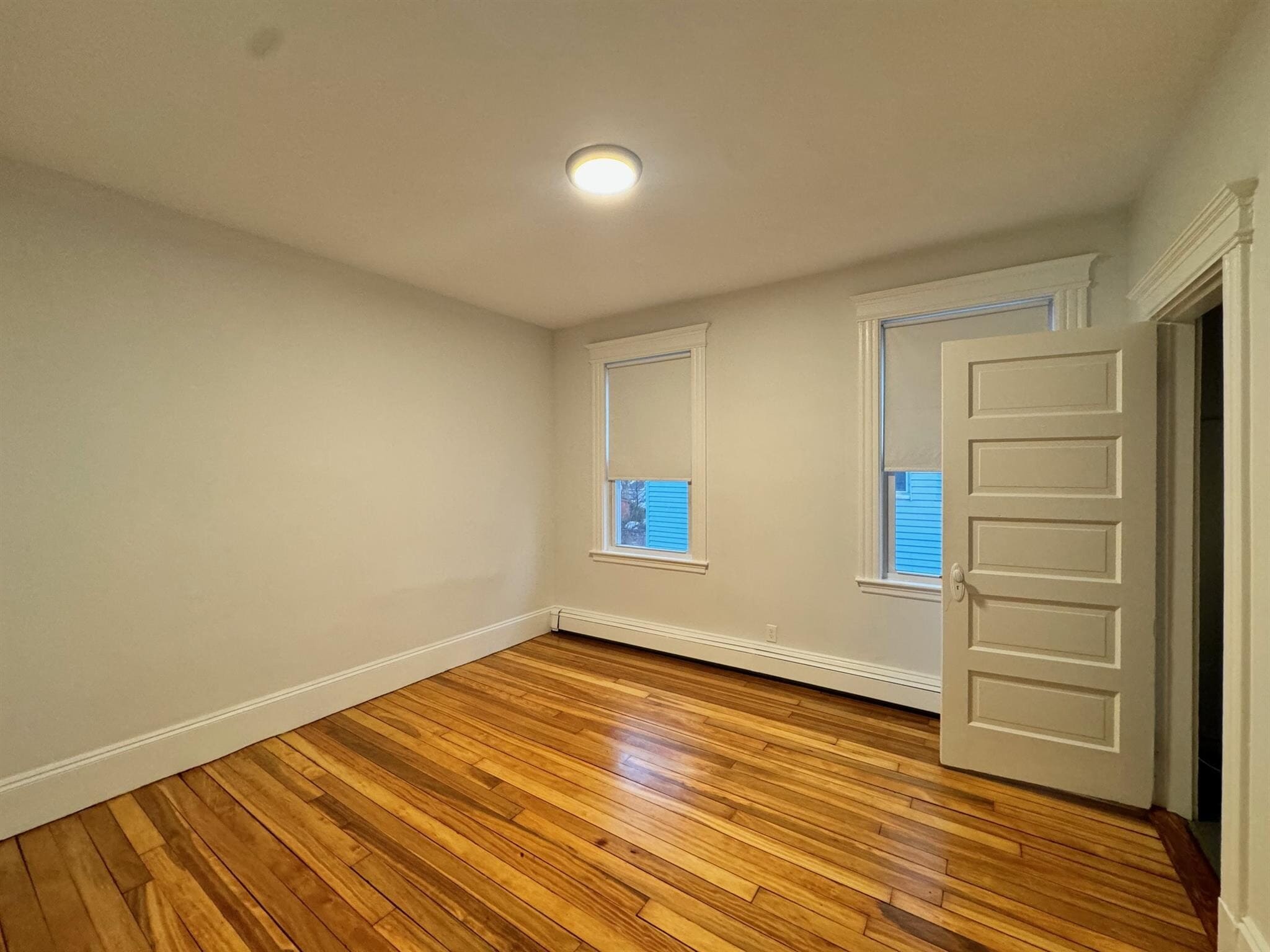 Building Photo - 136 Sharon St