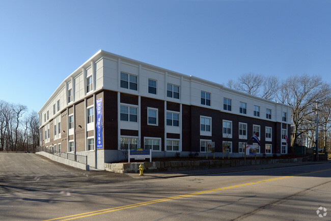 Primary Photo - Sunset Lake Apartments