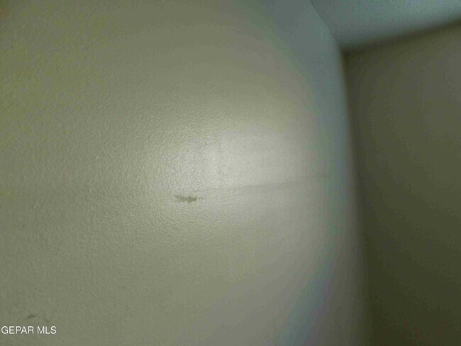 Building Photo - 225 3 Rivers Dr