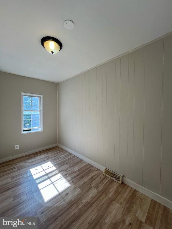 Building Photo - 169 S Logan Ave