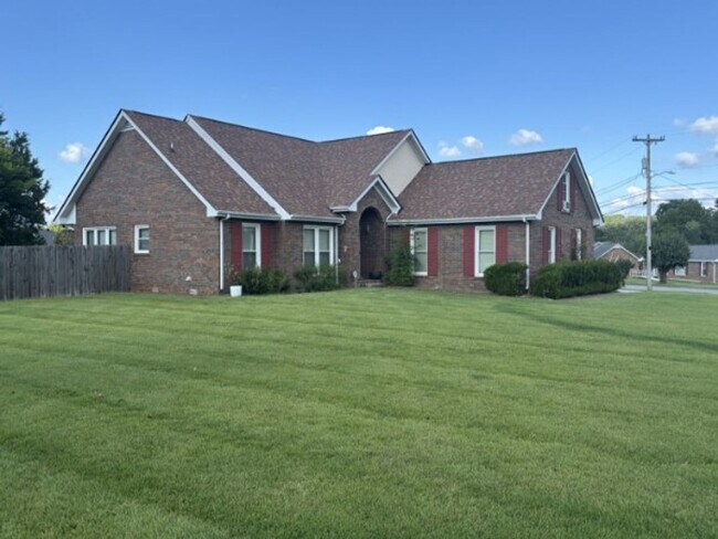 Building Photo - 1985 Waywick Dr