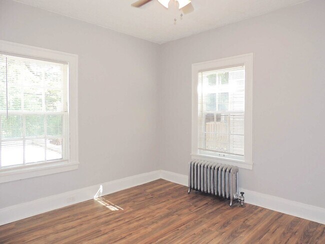 Building Photo - 3238 Euclid Heights Blvd