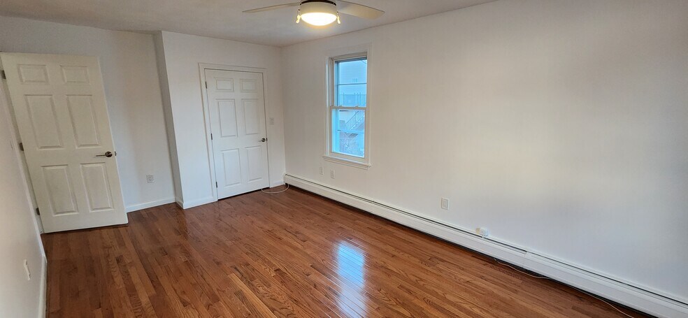 Building Photo - 248R Pearl St